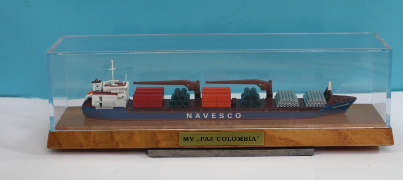 Heavy weight freighter "Paz Colombia" MV Paz Columbia (1 p.) NL 2000 from Conrad in 1:700